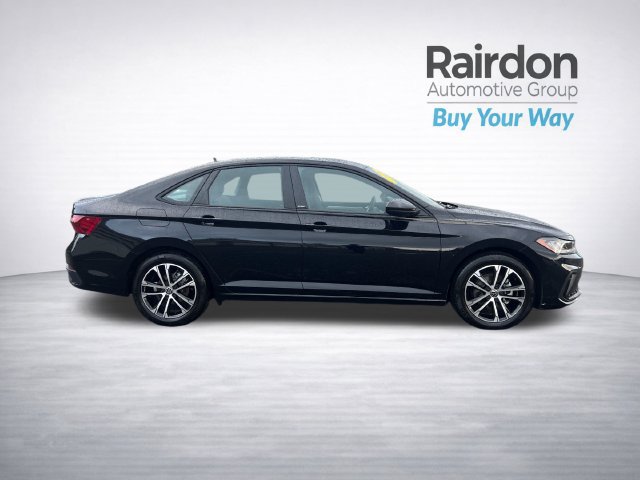 Used 2026 Volkswagen Jetta Sport FWD image 8