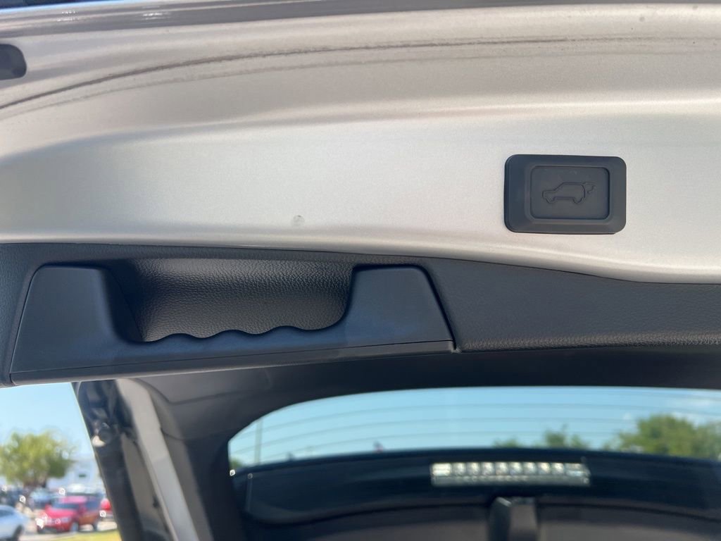 Used 2020 Toyota RAV4 XSE AWD/4WD image 43
