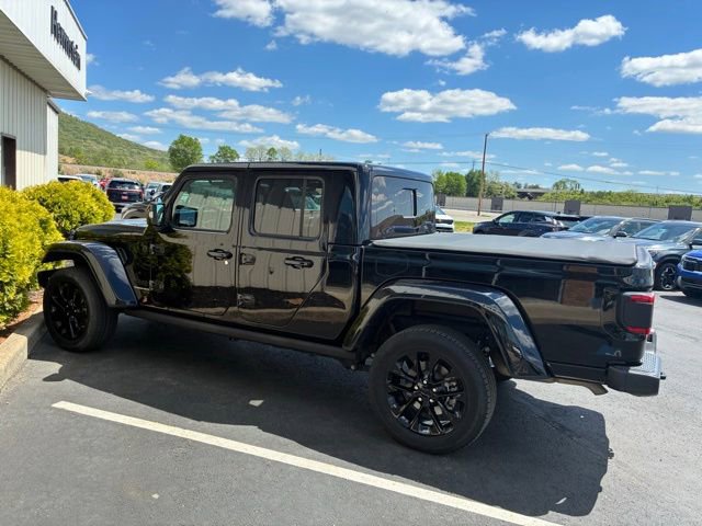 Used 2023 Jeep Gladiator Overland AWD/4WD image 9