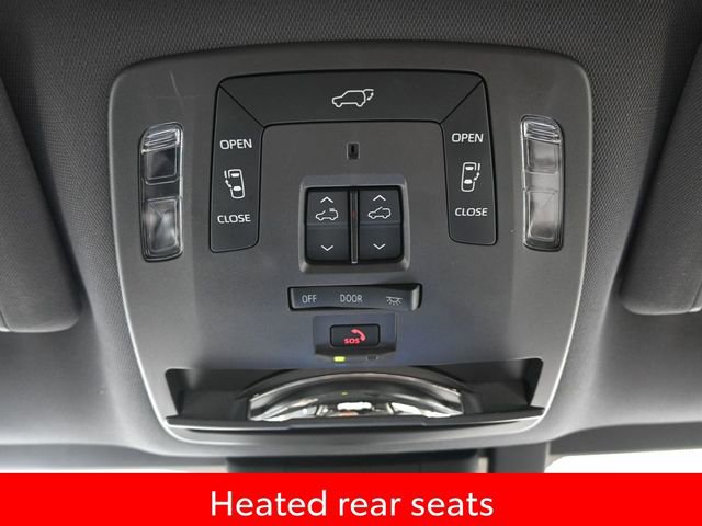 Certified 2023 Toyota Sienna Platinum image 23
