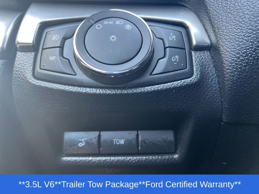 Used 2018 Ford Explorer XLT w/ Equipment Group 202A AWD/4WD image 16