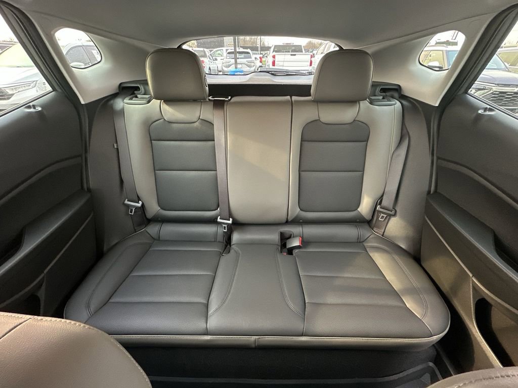 Used 2024 Chevrolet Trax ACTIV w/ Sunroof Package image 21