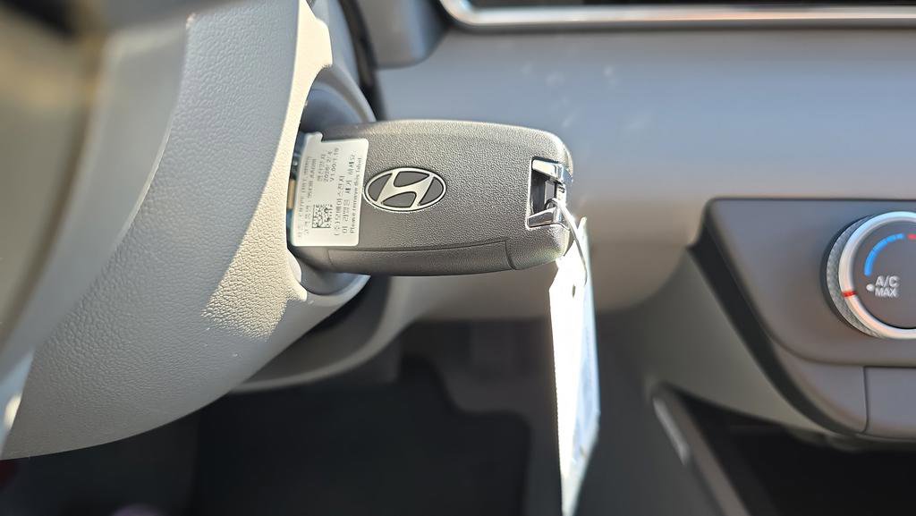 New 2026 Hyundai Elantra SE FWD image 23