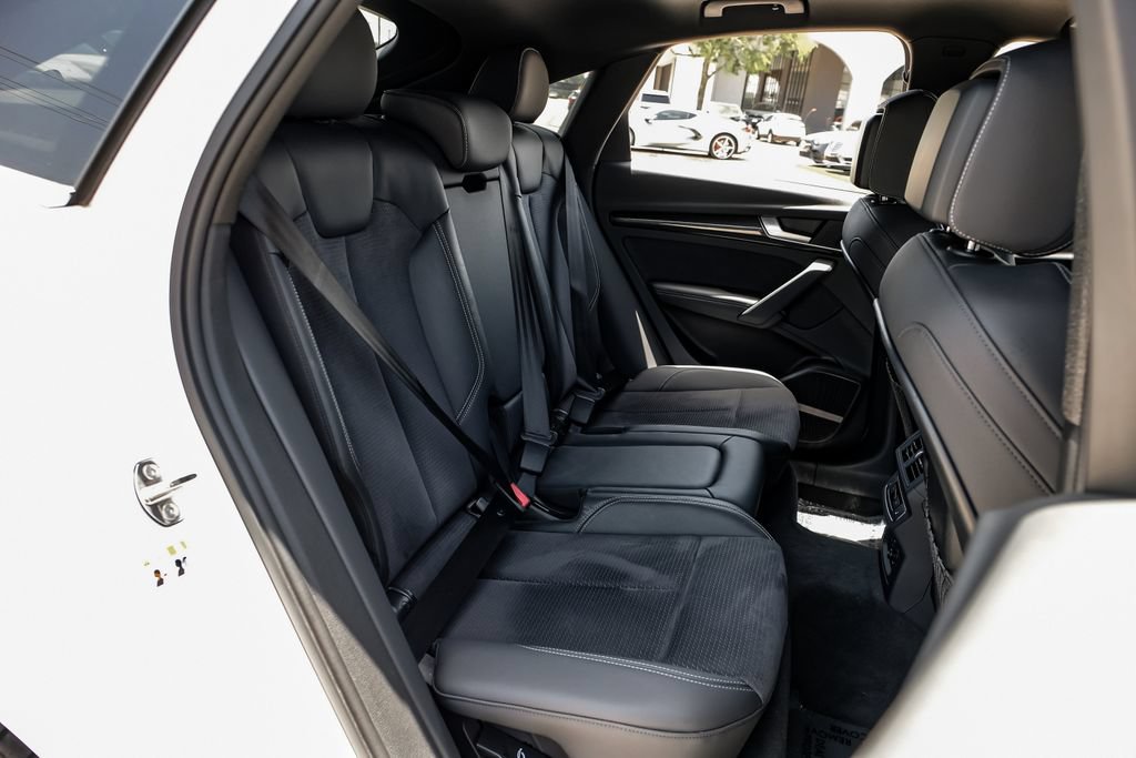 Used 2023 Audi SQ5 Prestige w/ Prestige Package AWD/4WD image 35