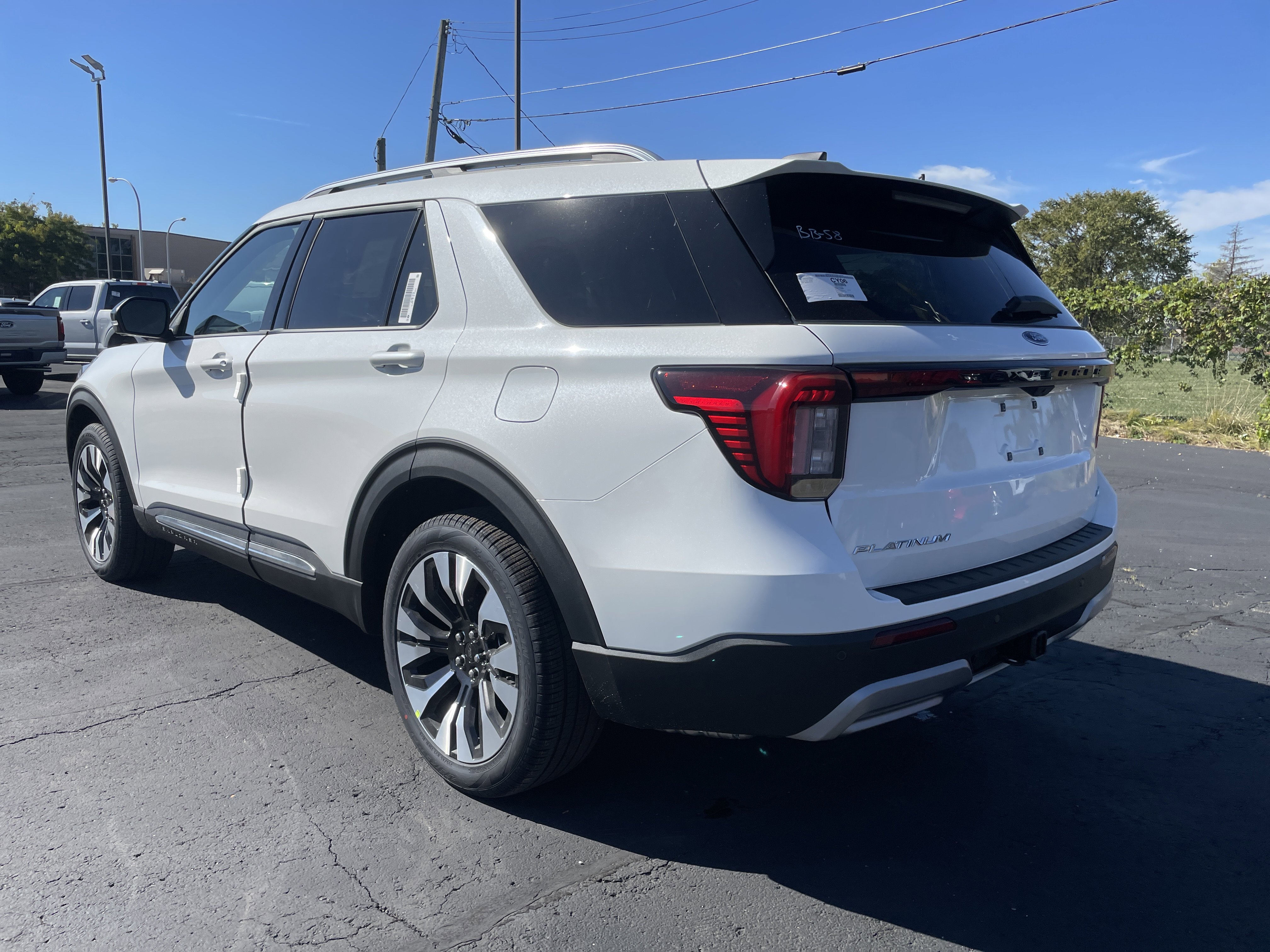 New 2026 Ford Explorer Platinum image 6