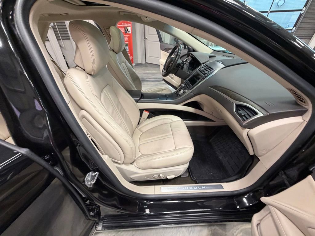 Used 2019 Lincoln MKZ Reserve w/ Reserve Plus Package AWD/4WD image 44