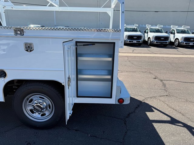 New 2026 Ford F250 XL w/ XL Chrome Package image 11