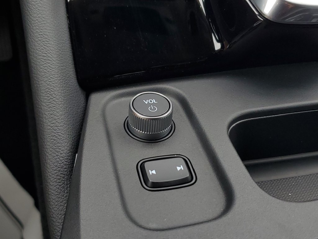 Certified 2026 Acura MDX FWD image 28