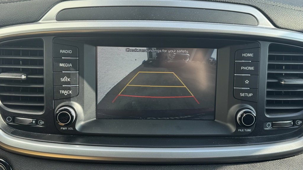 Used 2020 Kia Sorento EX image 25