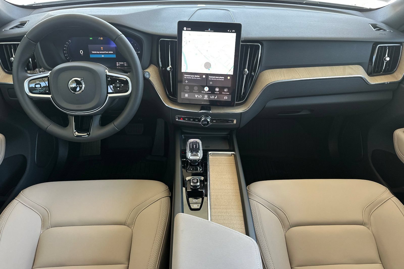 New 2026 Volvo XC60 T8 Plus w/ Protection Package Premier AWD/4WD image 13