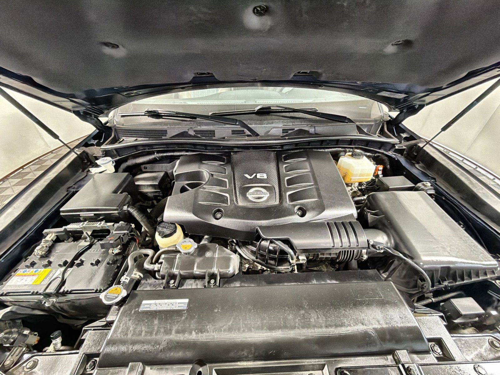 Used 2020 Nissan Armada Platinum w/ Platinum Reserve Package image 29