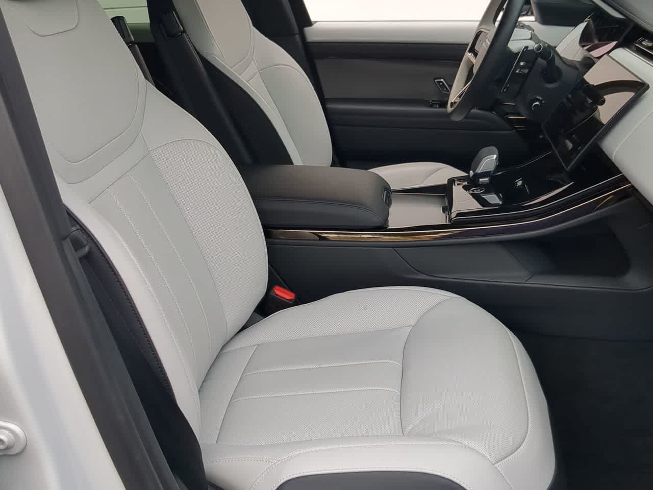 Certified 2025 Land Rover Range Rover Sport Dynamic SE AWD/4WD image 24