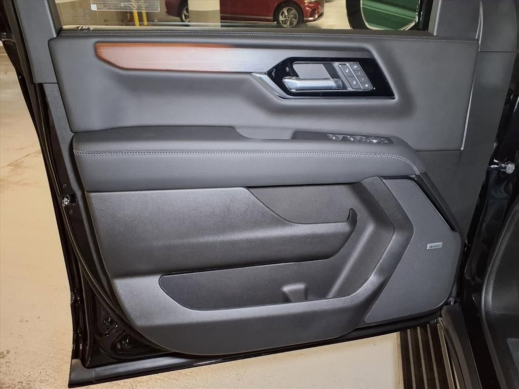 New 2026 GMC Yukon XL Denali w/ Sun & Power Step Package image 16