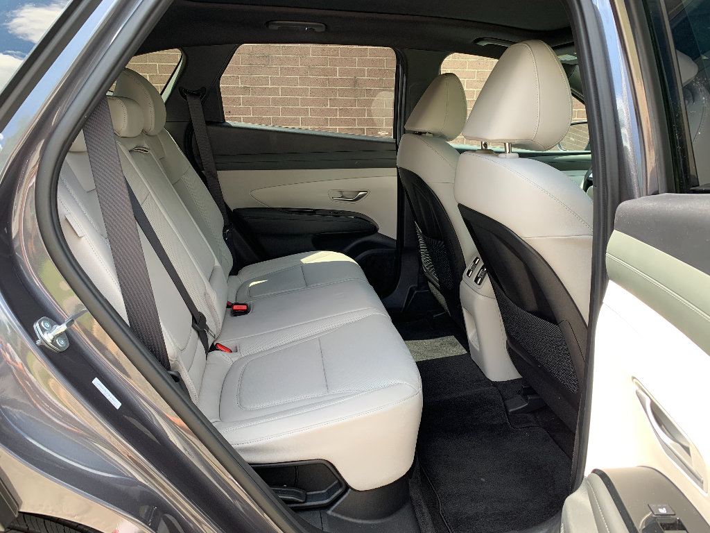 Used 2025 Hyundai Tucson Limited AWD/4WD image 21