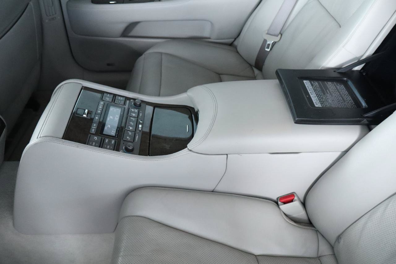 Used 2007 Lexus LS 460 L RWD image 32