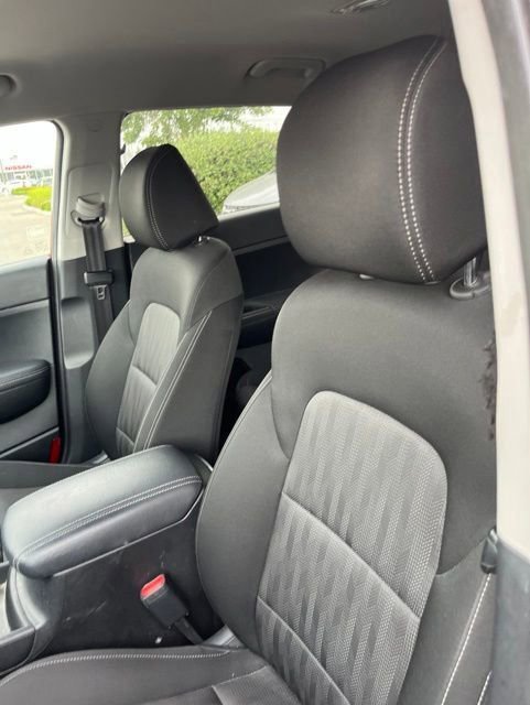 Used 2021 Kia Sportage LX AWD/4WD image 11