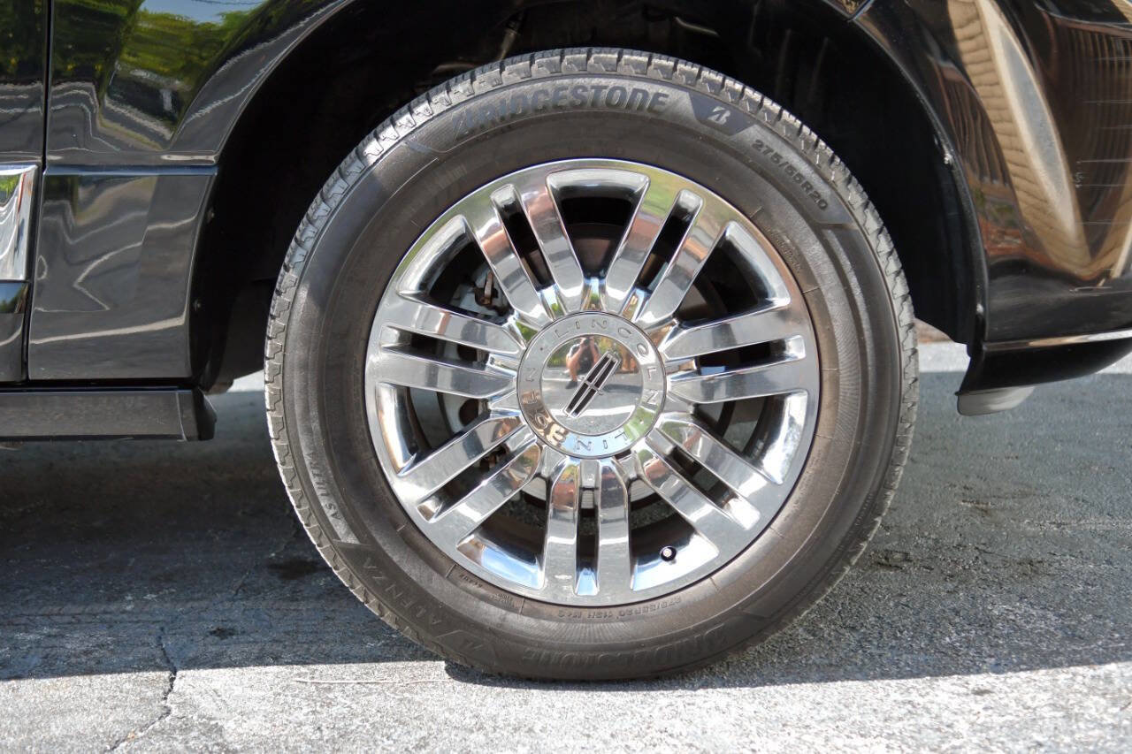 Used 2009 Lincoln Navigator L Base 4x2 4dr SUV image 38