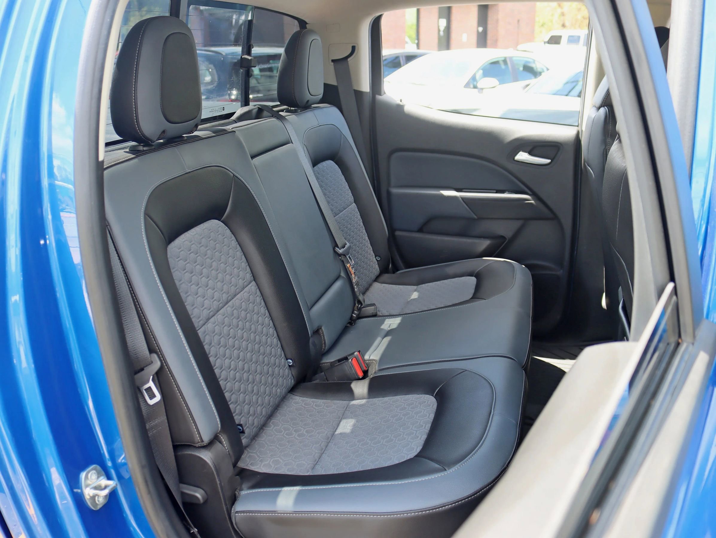 Used 2019 Chevrolet Colorado Z71 AWD/4WD image 31