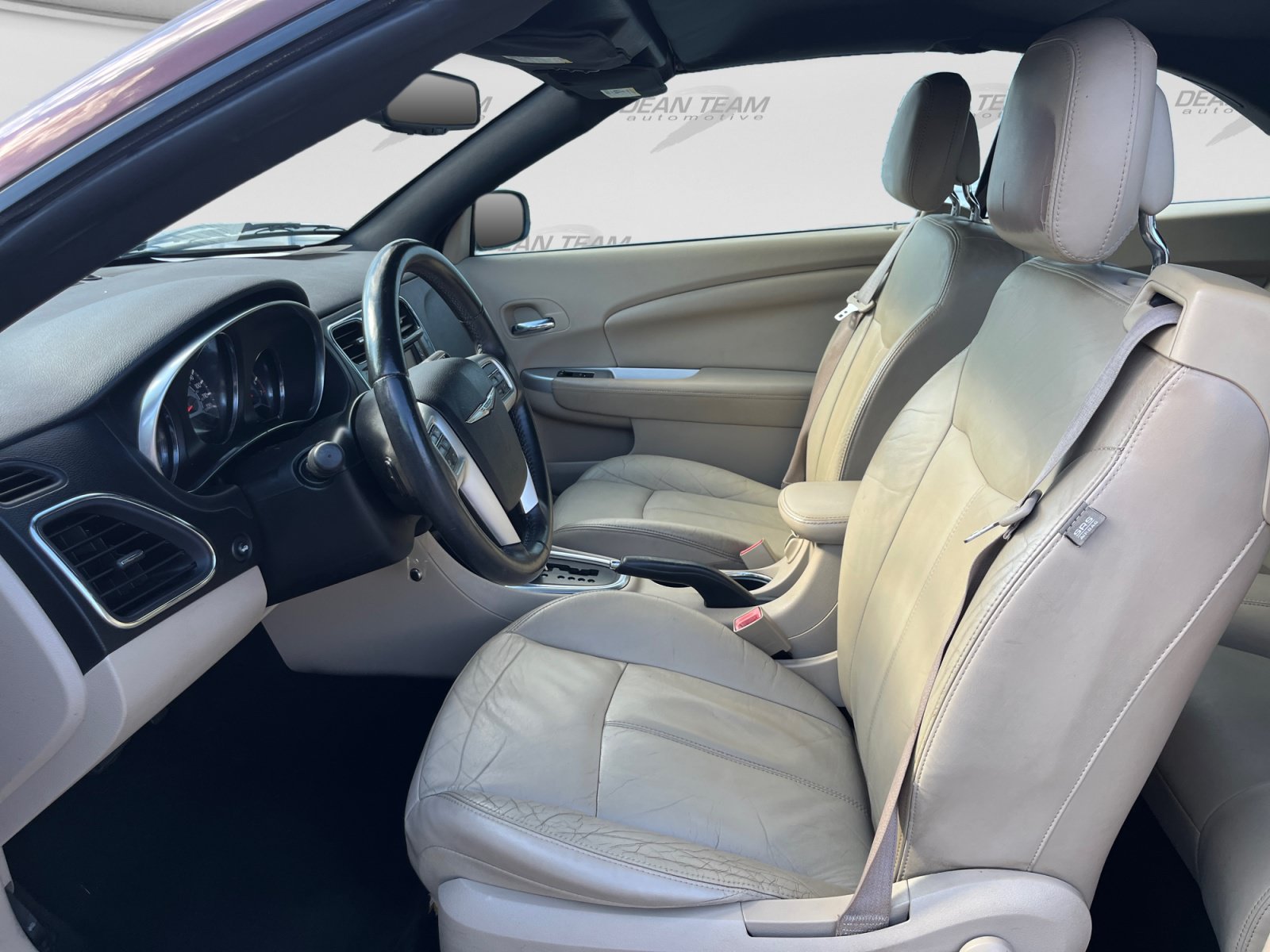 Used 2013 Chrysler 200 Limited FWD image 11
