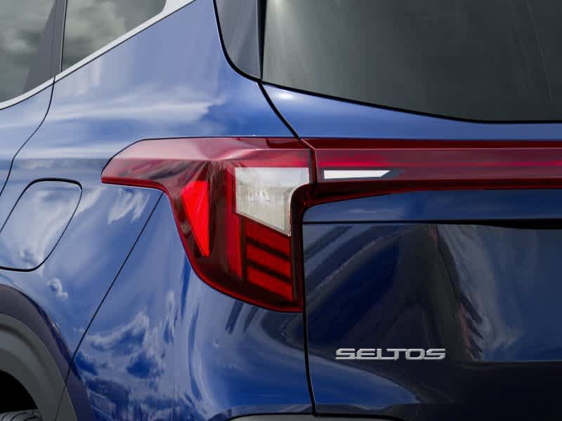 New 2026 Kia Seltos EX FWD image 11
