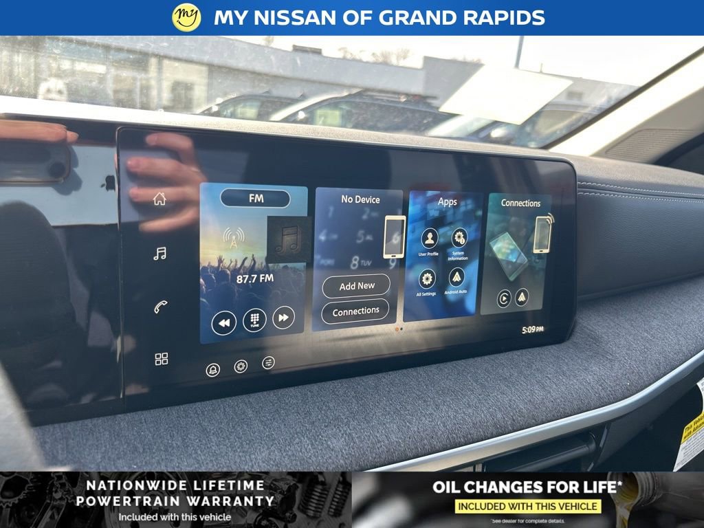 New 2026 Nissan Kicks SV w/ Charging Package FWD image 16