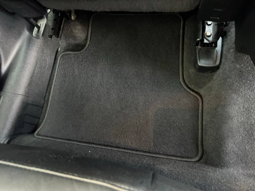Used 2020 Jeep Cherokee Limited AWD/4WD image 17