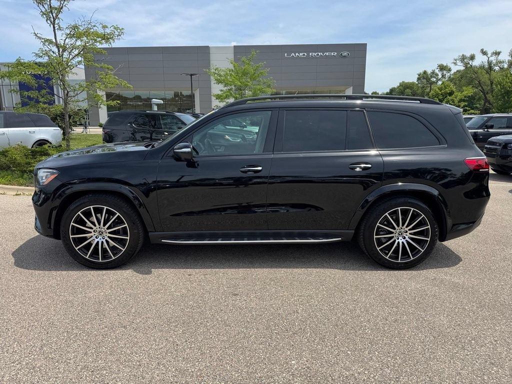 Used 2023 Mercedes-Benz GLS 450 4MATIC image 2