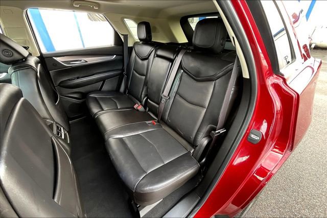 Used 2017 Cadillac XT5 Luxury w/ Driver Awareness Package image 26
