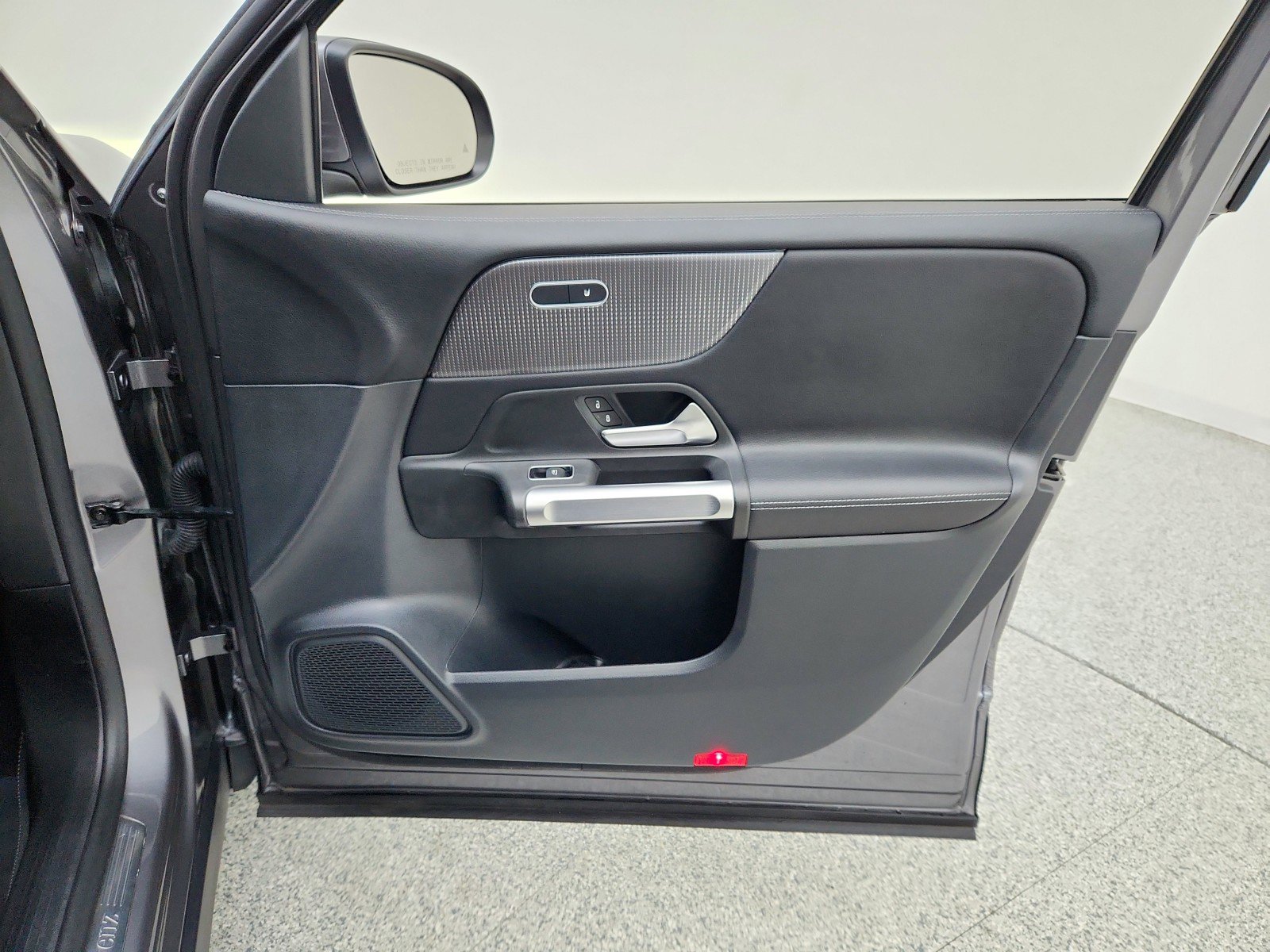 Certified 2022 Mercedes-Benz GLB 250 4MATIC image 29