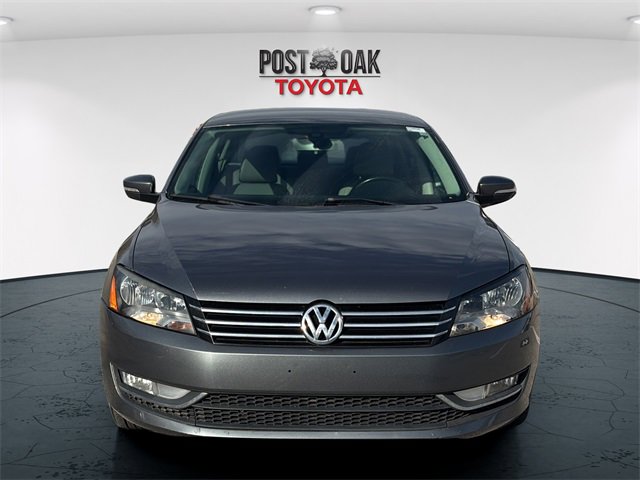 Used 2015 Volkswagen Passat 1.8T Limited Edition image 2