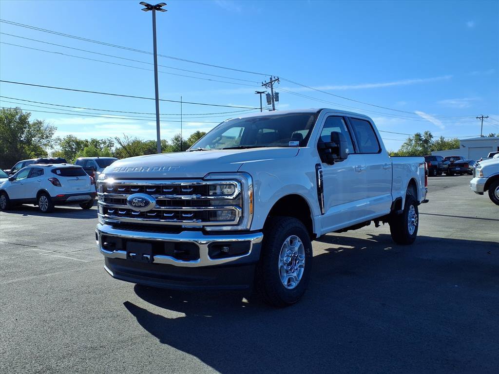 New 2026 Ford F350 XLT w/ XLT Premium Package AWD/4WD image 9
