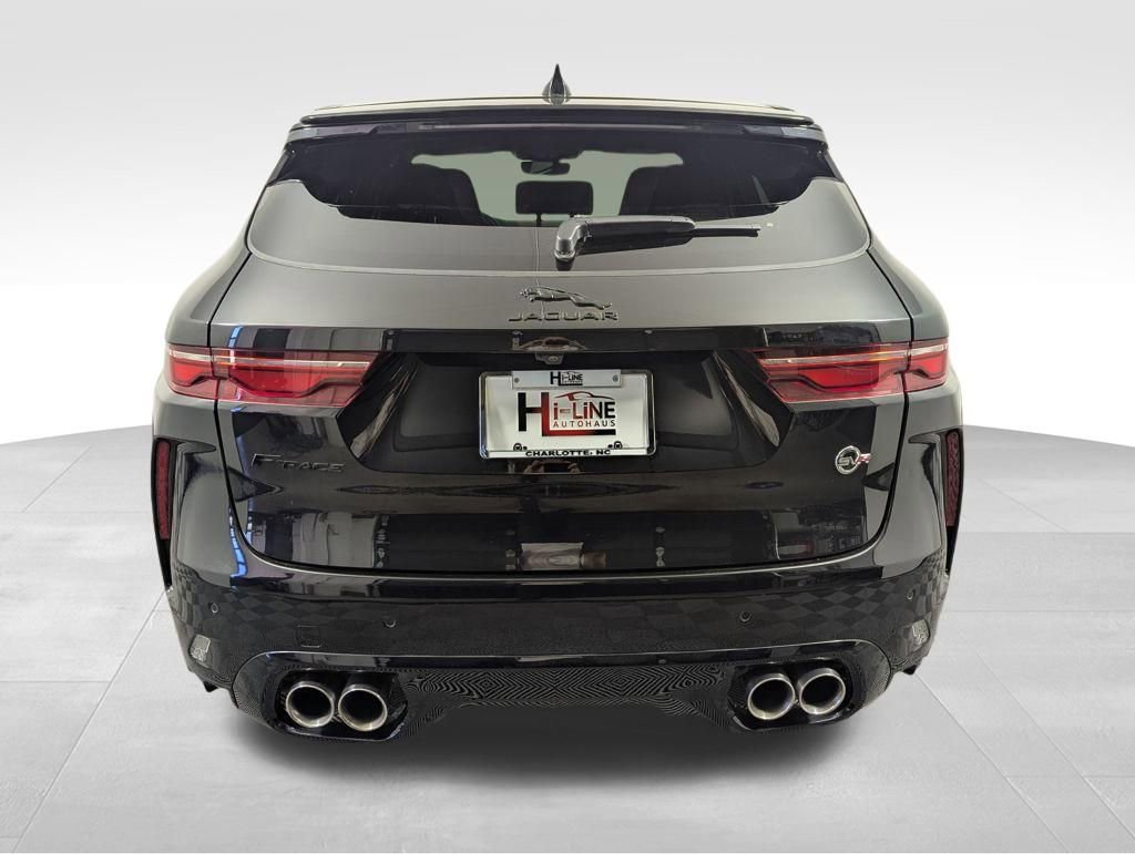 Used 2022 Jaguar F-PACE SVR image 22