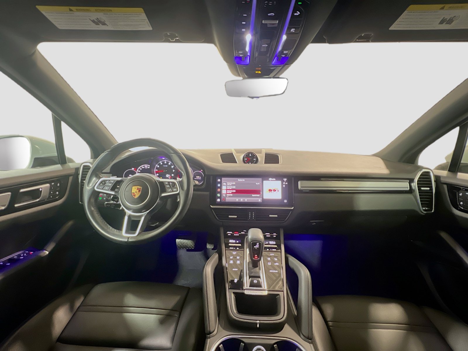 Used 2022 Porsche Cayenne AWD/4WD image 18
