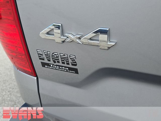Used 2021 Toyota Tundra SR5 AWD/4WD image 4