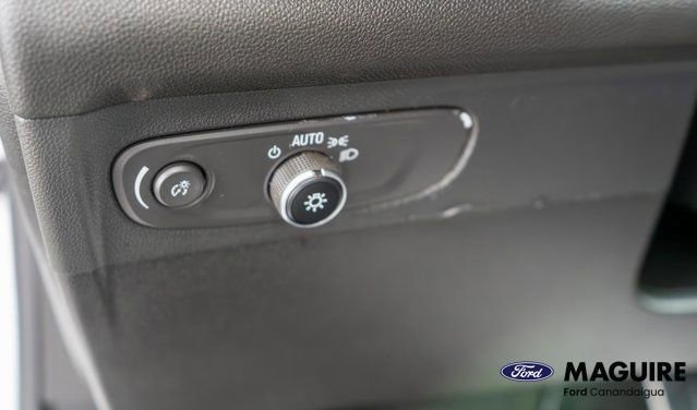 Used 2023 Buick Envision Essence w/ Sport Touring Package image 21