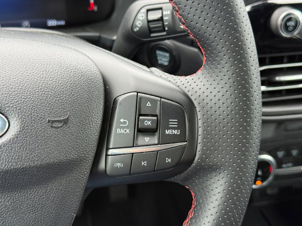 Used 2025 Ford Escape ST-Line AWD/4WD image 33