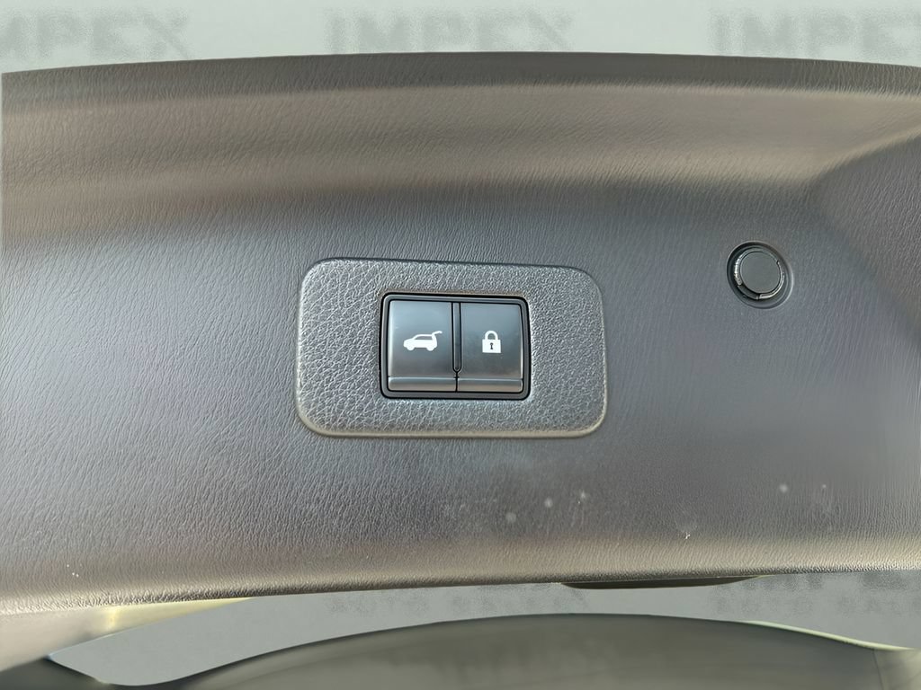 Used 2023 Nissan Armada SL w/ Midnight Edition Package RWD image 30