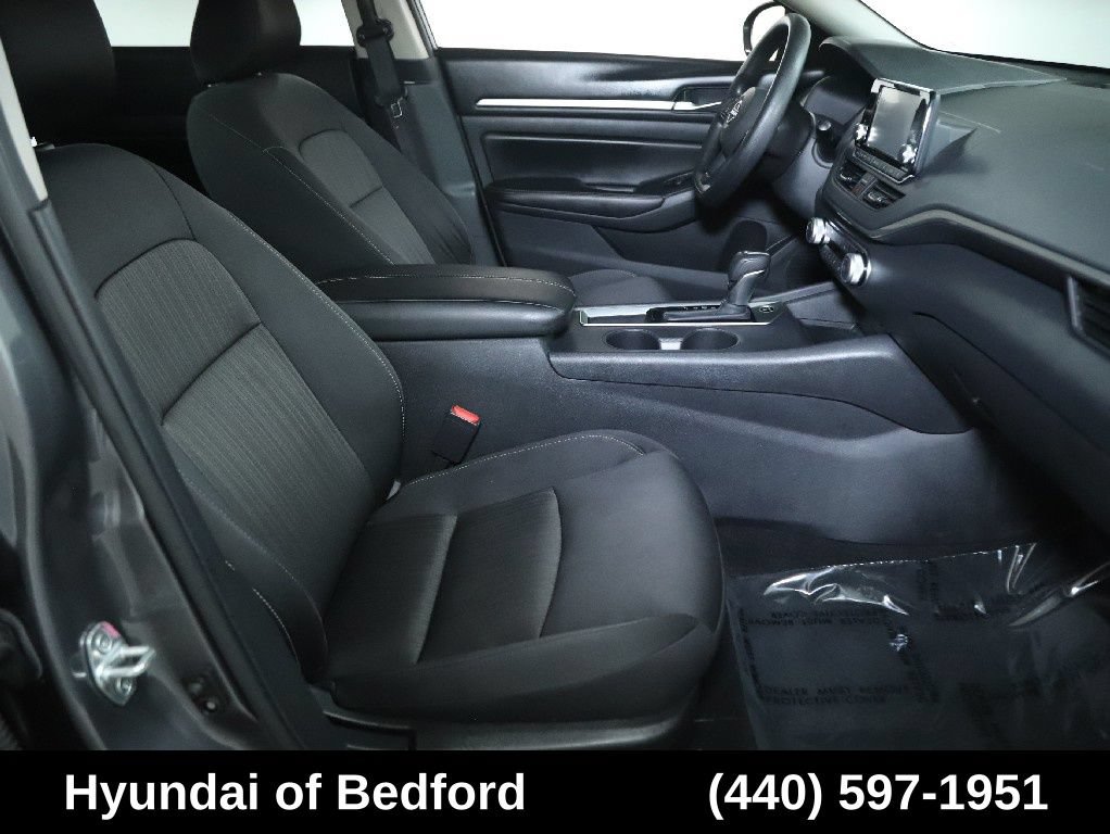 Used 2024 Nissan Altima 2.5 S FWD image 34