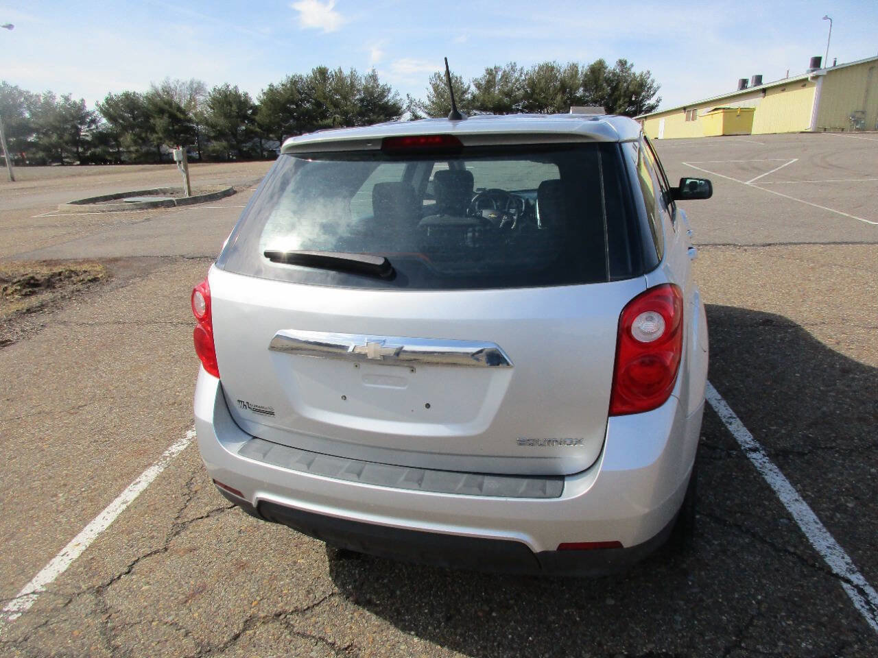 Used 2014 Chevrolet Equinox LS image 11