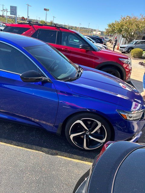 Used 2021 Honda Accord Sport image 2