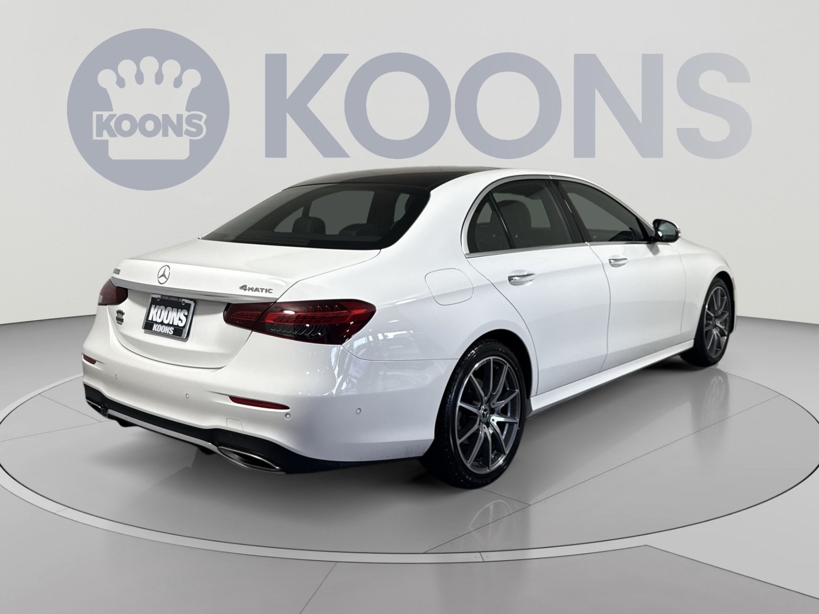 Used 2023 Mercedes-Benz E 350 4MATIC Sedan image 7
