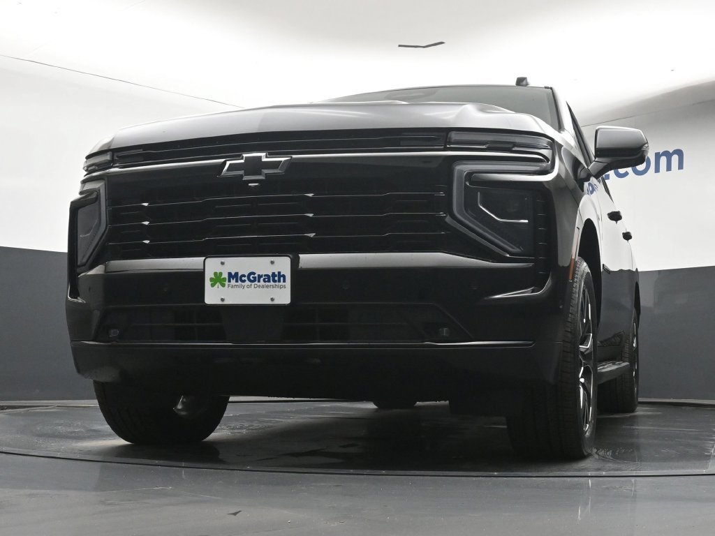 New 2027 Chevrolet Suburban RST w/ Comfort Package AWD/4WD image 7
