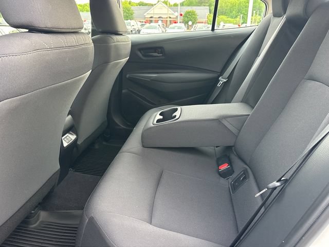 Used 2025 Toyota Corolla LE FWD image 13