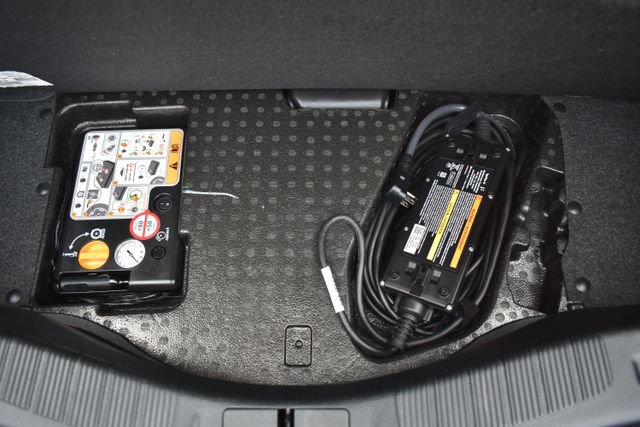 Used 2019 Ford Fusion Energi Titanium FWD image 41