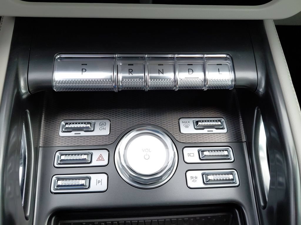 New 2026 Lincoln Nautilus Premier w/ Equipment Group 102A AWD/4WD image 18