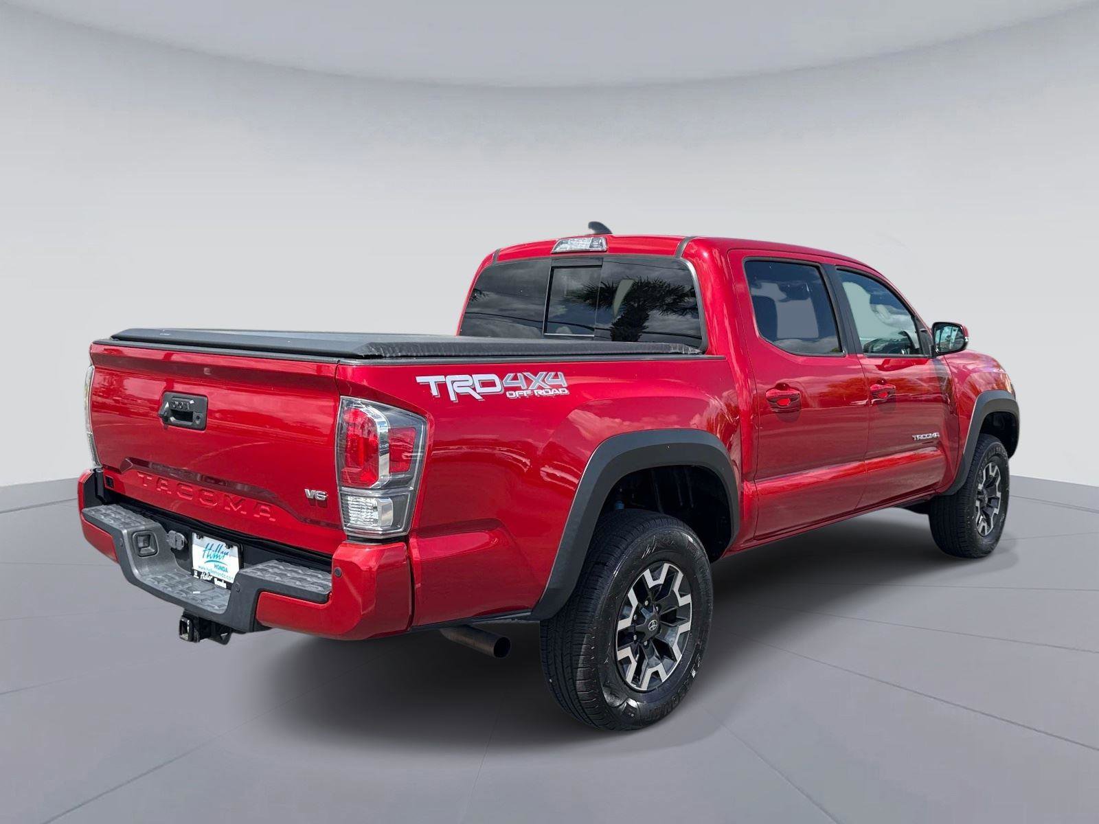 Used 2021 Toyota Tacoma TRD Off-Road w/ TRD Premium Off Road Package AWD/4WD image 4