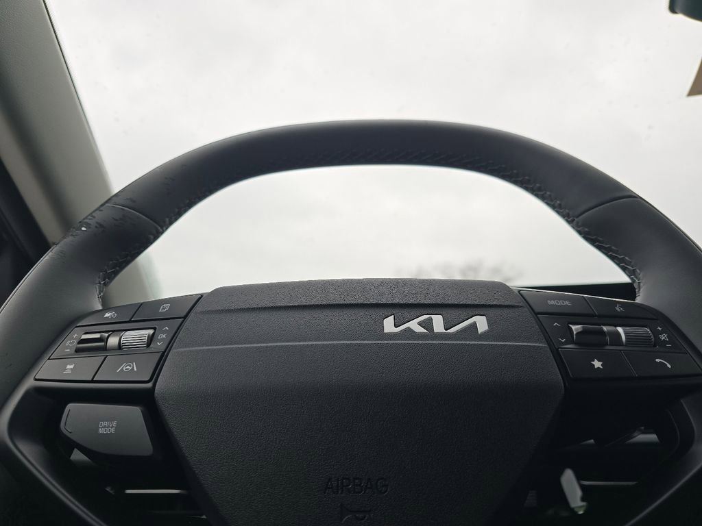 New 2025 Kia EV6 Light w/ Light LR Technology Package image 23