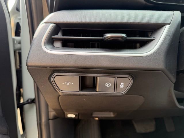 Used 2025 Kia K4 FWD image 37