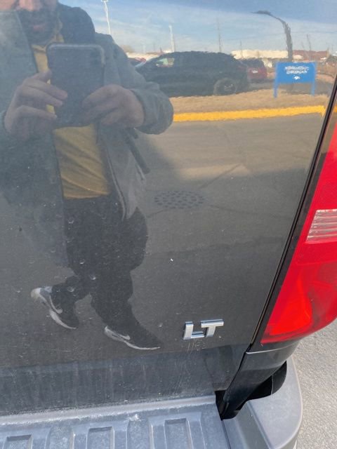 Used 2018 Chevrolet Colorado LT image 2