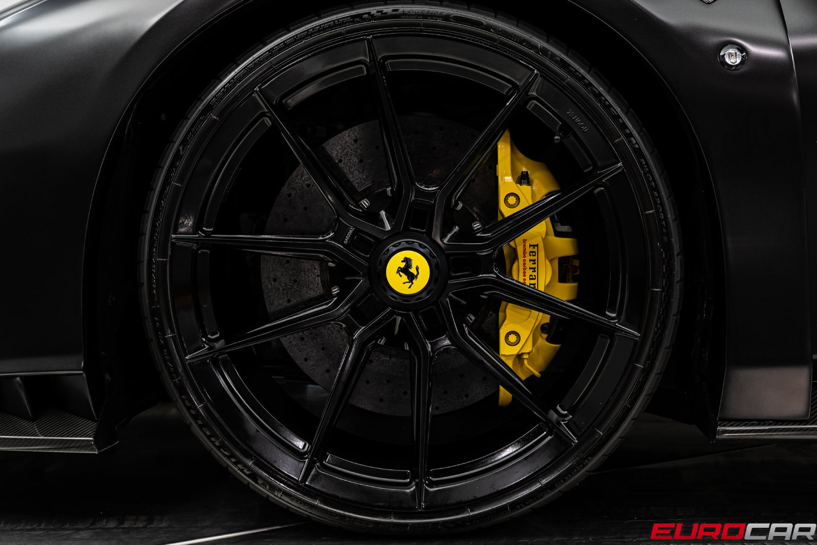 Used 2022 Ferrari F8 Tributo RWD image 32